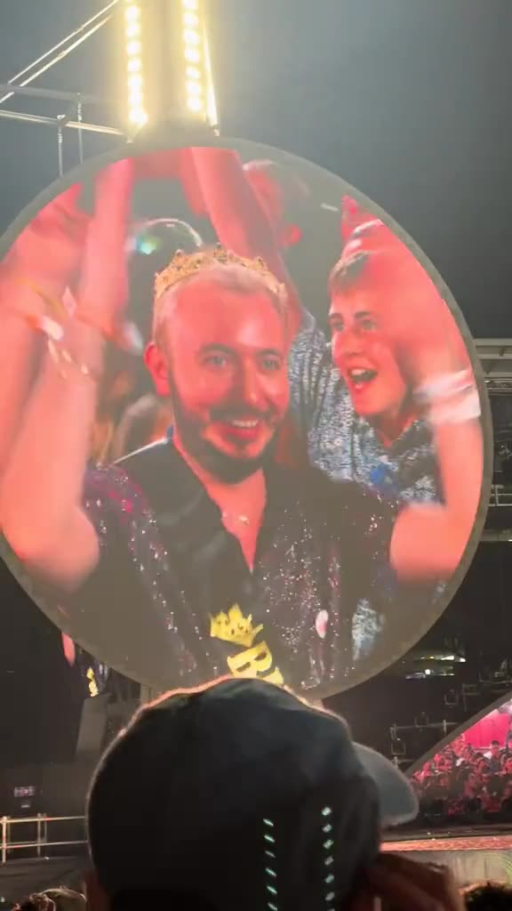 Coldplay Kiss Cam Generator — AI meme template preview