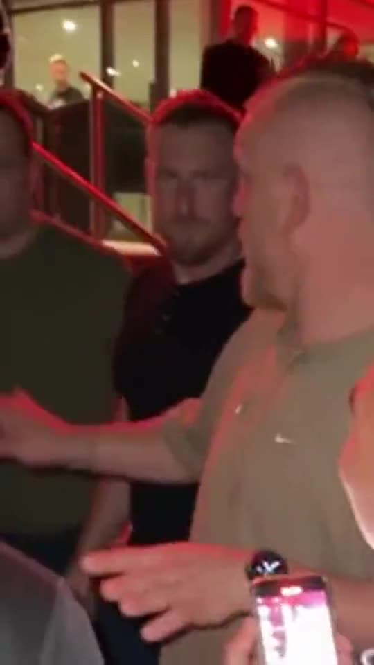 Create a Slap Everyone Meme: Slap the Whole Crowd in an AI Video With Your Photo
