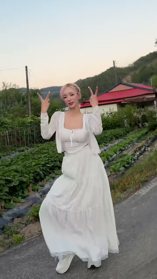 How to Make the I’m Gonna TOESA AI Video From One Photo